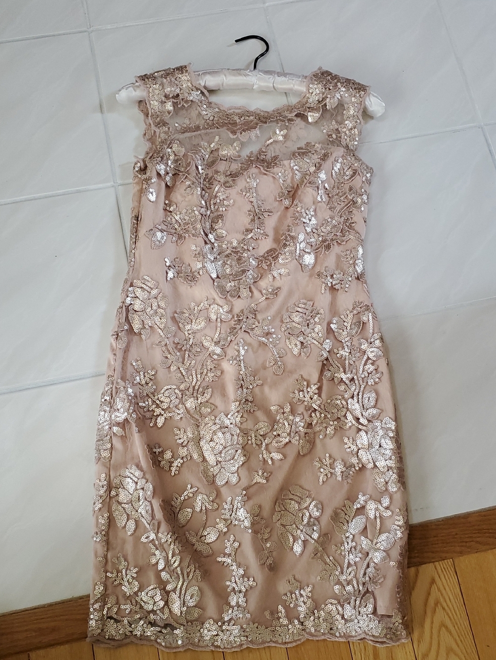 Eliza J Elegant Lace Dress size 4 New With Tags - Picture 13 of 14